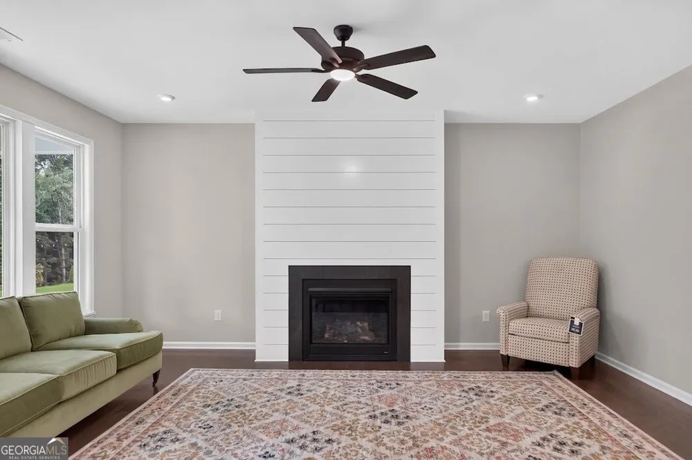 180 Pickens Bluff LN Hiram, GA 30141