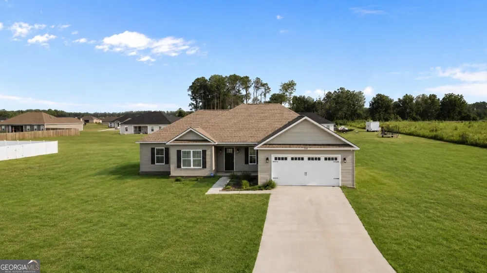 528 Doyle LN Statesboro, GA 30458