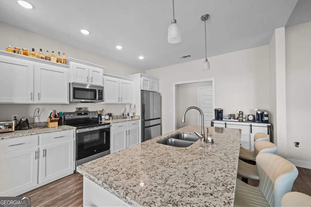 528 Doyle LN Statesboro, GA 30458