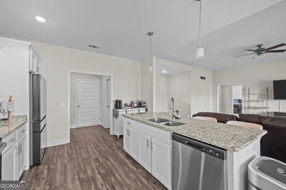 528 Doyle LN Statesboro, GA 30458