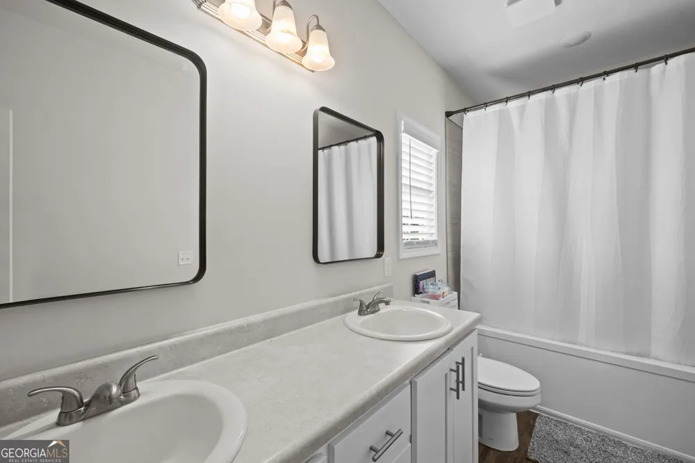 528 Doyle LN Statesboro, GA 30458