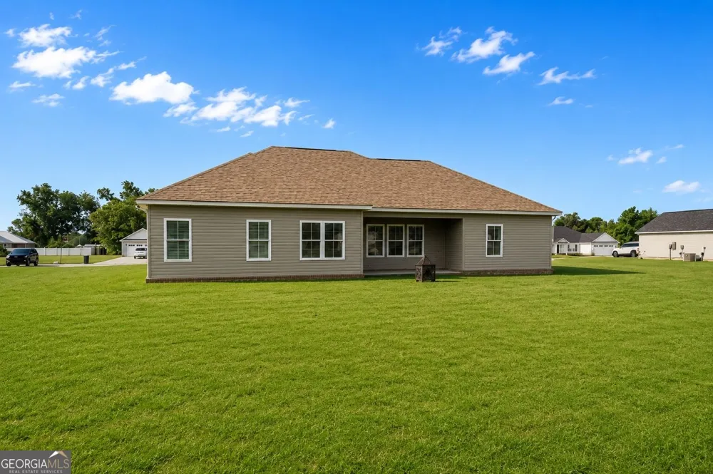528 Doyle LN Statesboro, GA 30458