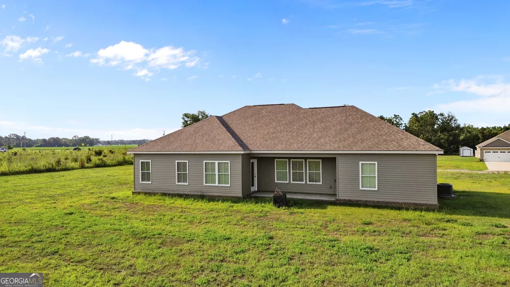 528 Doyle LN Statesboro, GA 30458