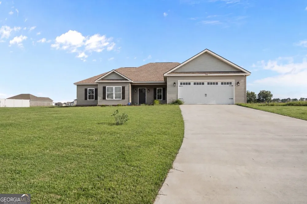528 Doyle LN Statesboro, GA 30458
