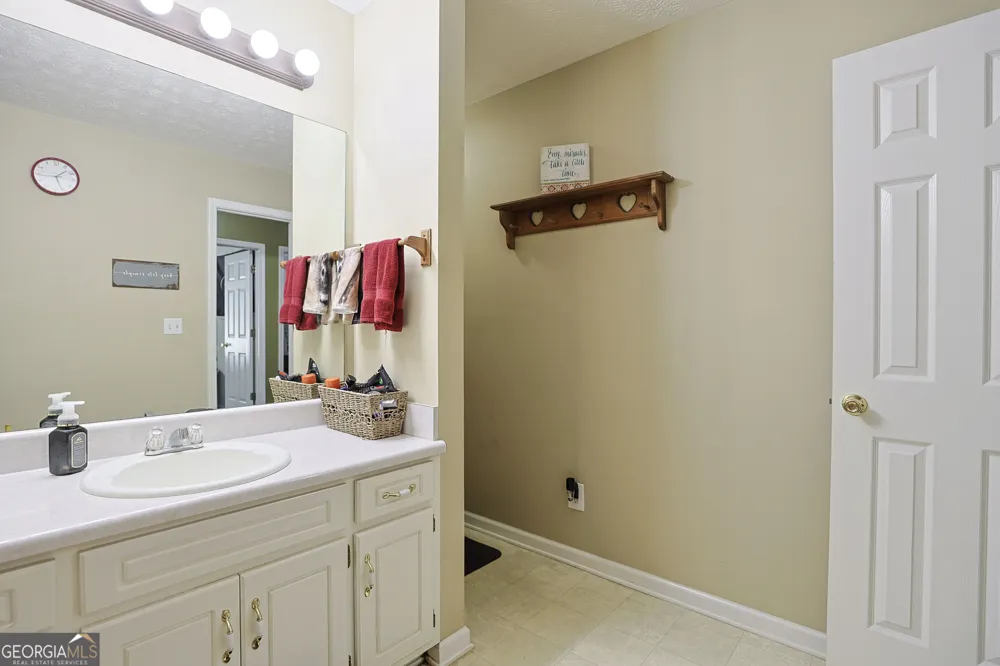2015 Harfield CT Bethlehem, GA 30620