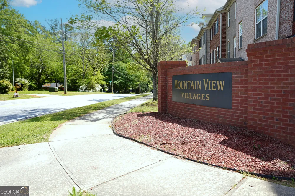 4964 Villager LN Stone Mountain, GA 30083