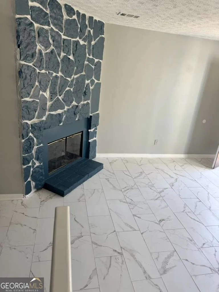 432 Prince Of Wales Stone Mountain, GA 30083