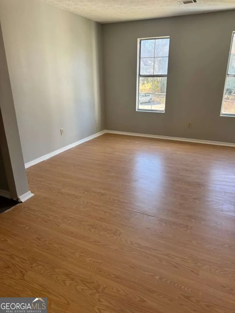432 Prince Of Wales Stone Mountain, GA 30083