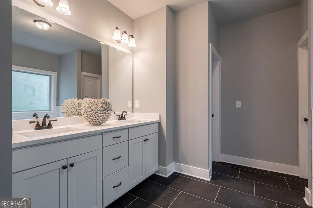 1235 Shiva BLVD Winder, GA 30680