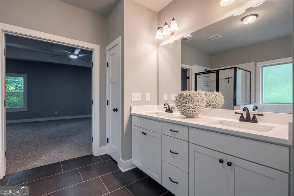 1235 Shiva BLVD Winder, GA 30680