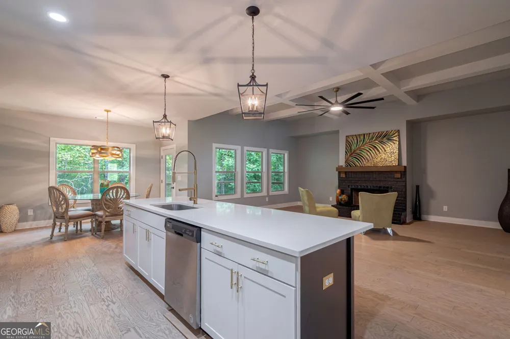 1235 Shiva BLVD Winder, GA 30680
