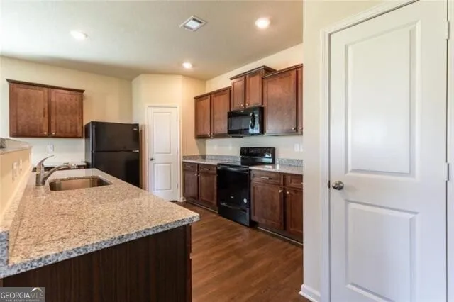 453 Winter Chase Pendergrass, GA 30567