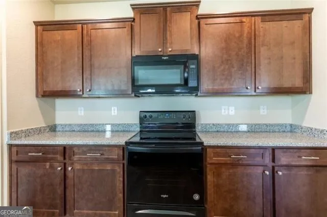 453 Winter Chase Pendergrass, GA 30567