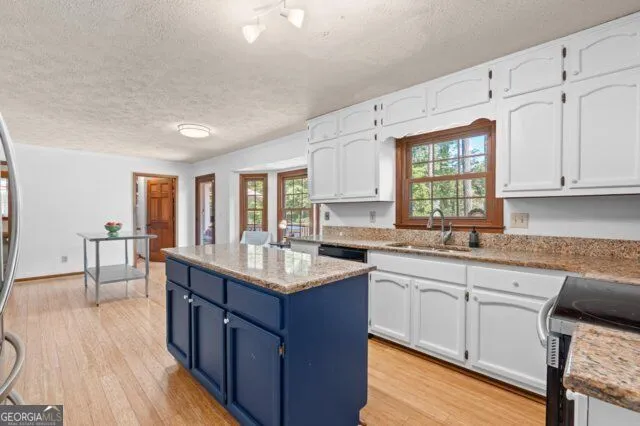 3 Stonehaven DR Newnan, GA 30265