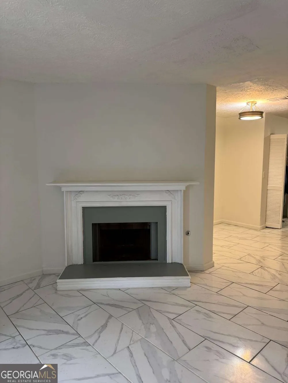 498 Prince Of Wales Stone Mountain, GA 30083