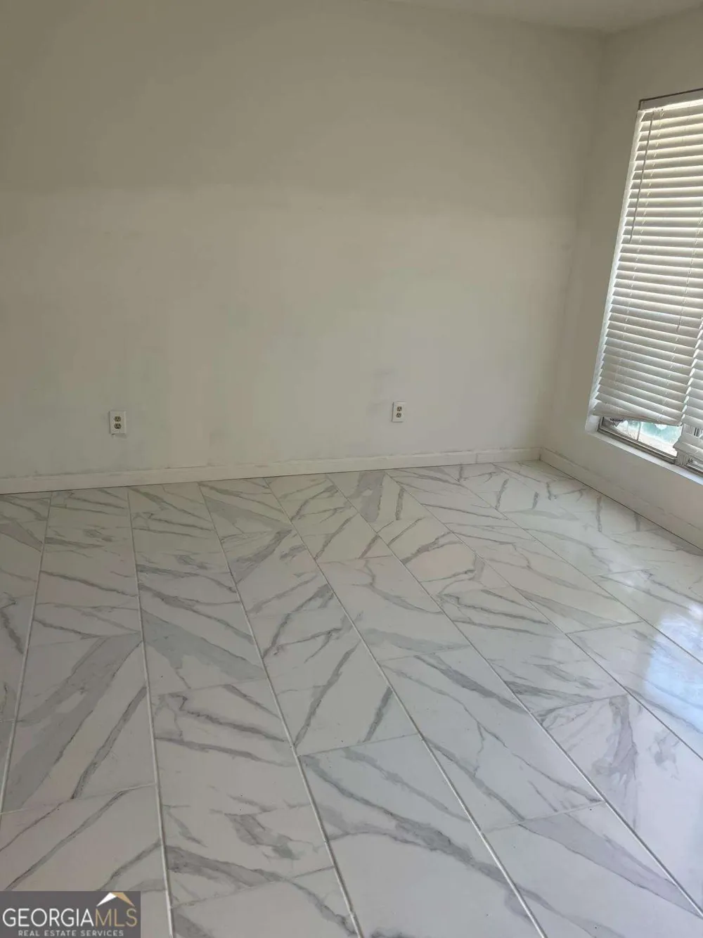 498 Prince Of Wales Stone Mountain, GA 30083