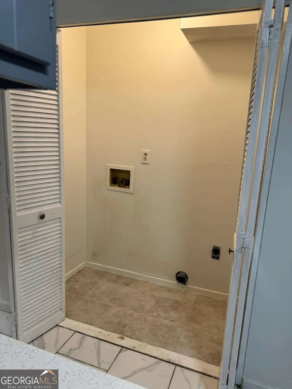 498 Prince Of Wales Stone Mountain, GA 30083