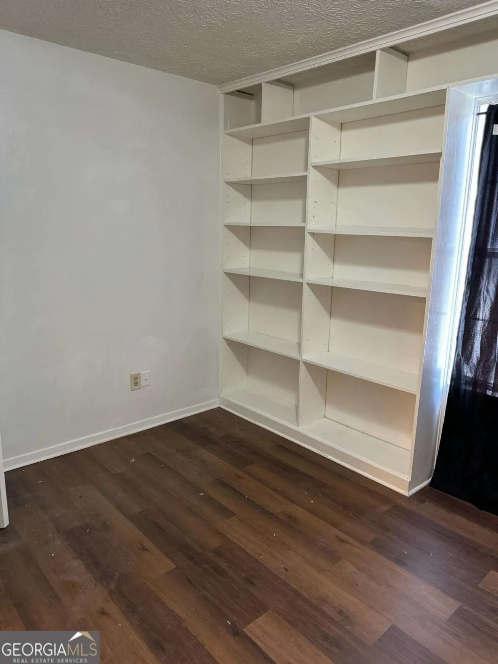 535 Prince Of Wales Stone Mountain, GA 30083