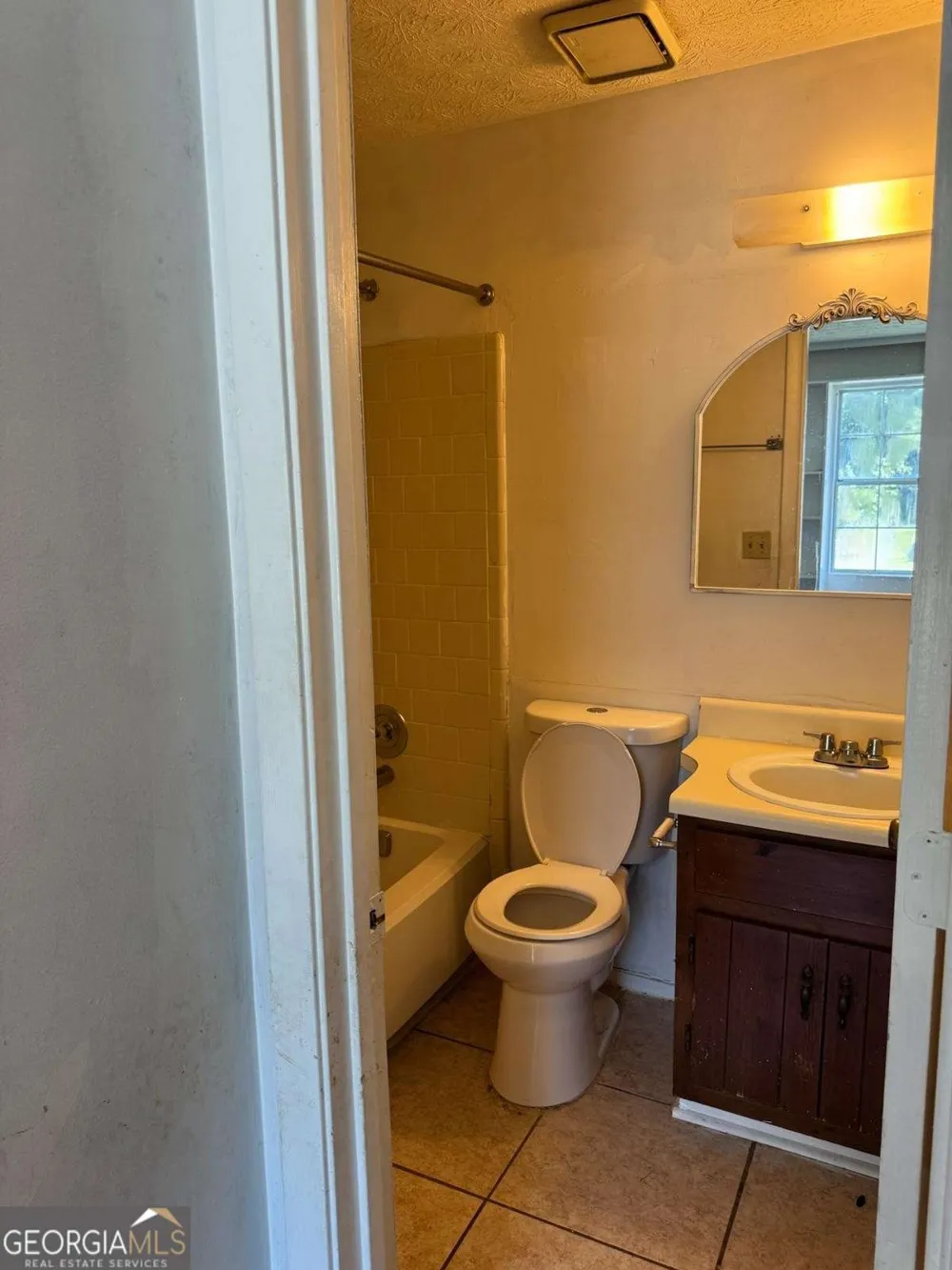 535 Prince Of Wales Stone Mountain, GA 30083