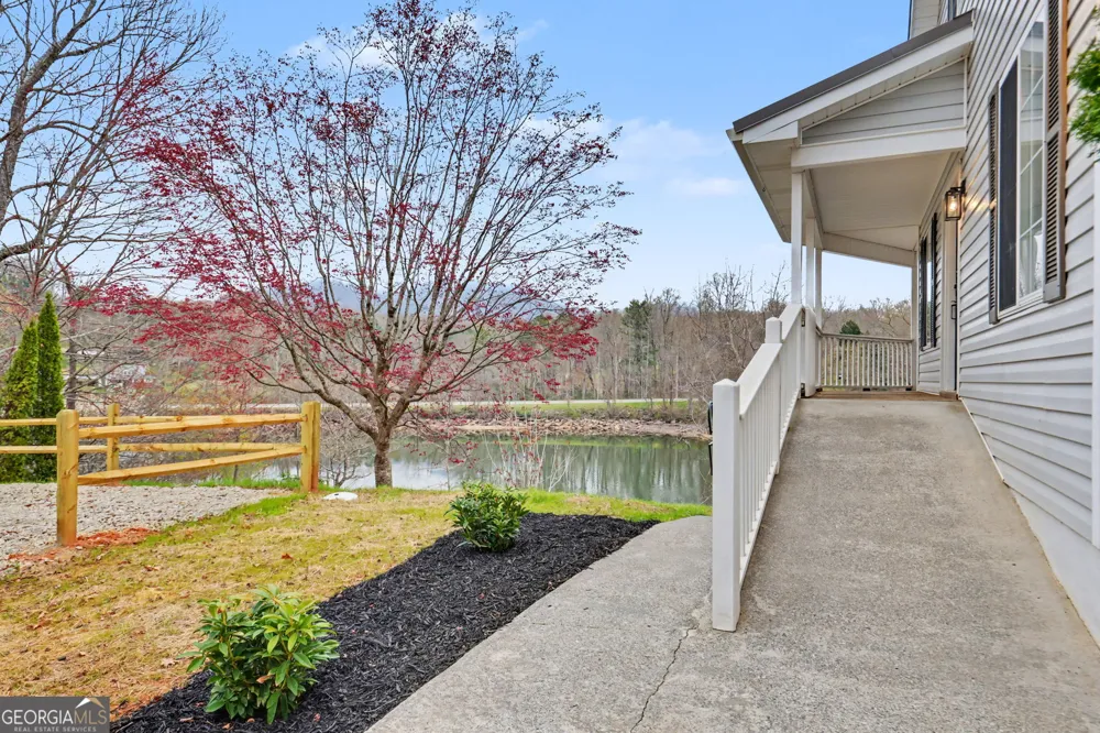 97 Kilmoore LN Hayesville, NC 28904