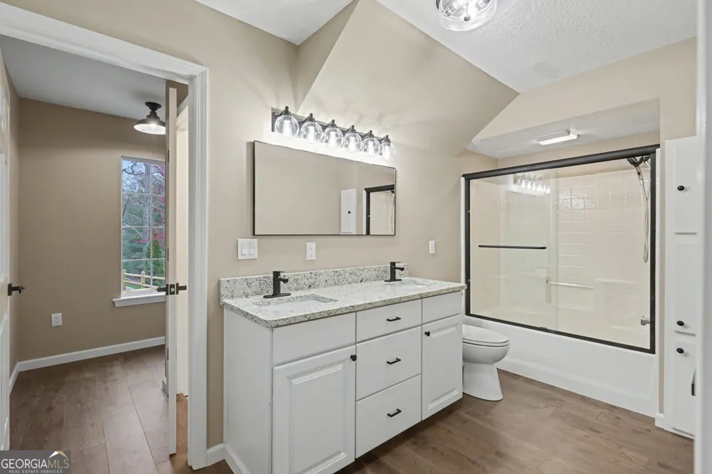 97 Kilmoore LN Hayesville, NC 28904