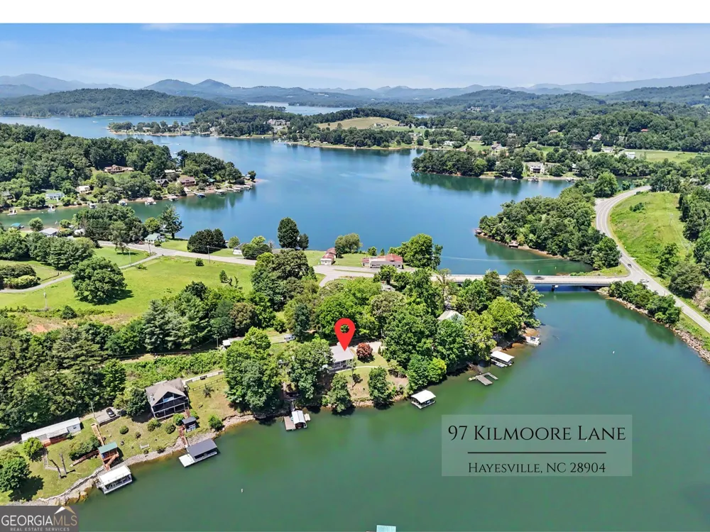 97 Kilmoore LN Hayesville, NC 28904