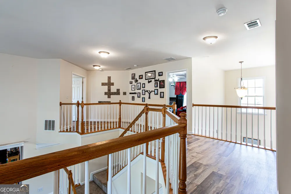 863 Van Briggle PATH Sugar Hill, GA 30518