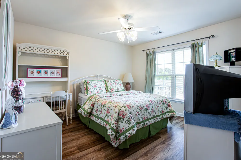 863 Van Briggle PATH Sugar Hill, GA 30518
