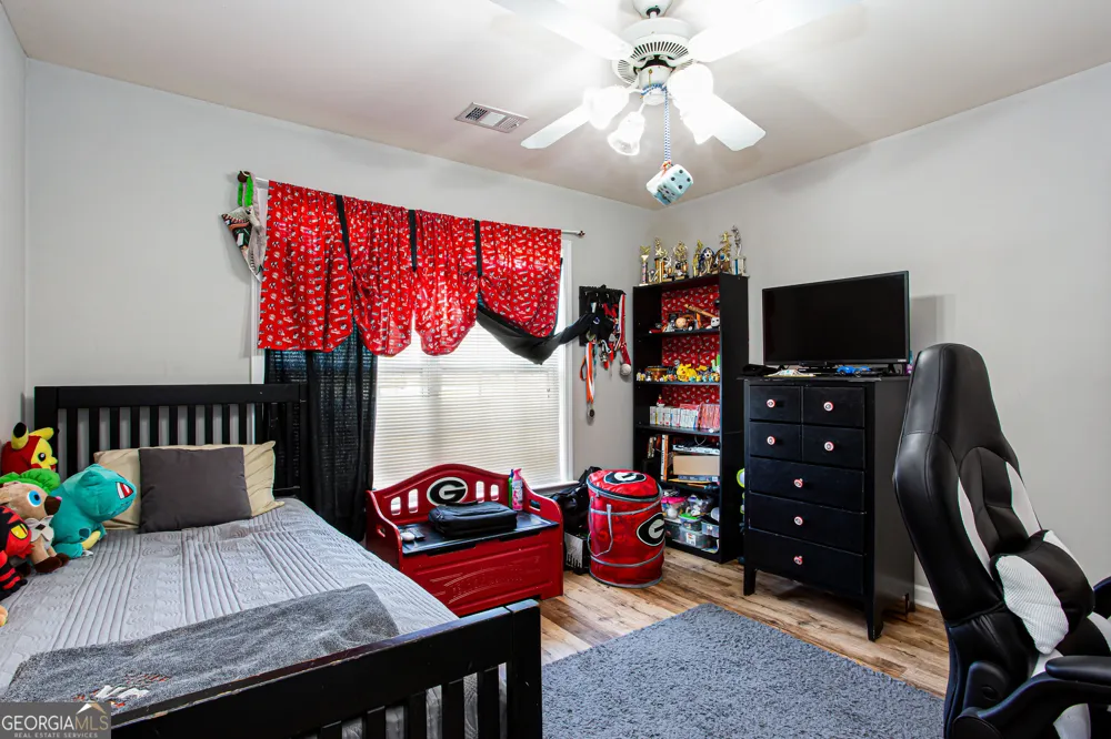 863 Van Briggle PATH Sugar Hill, GA 30518