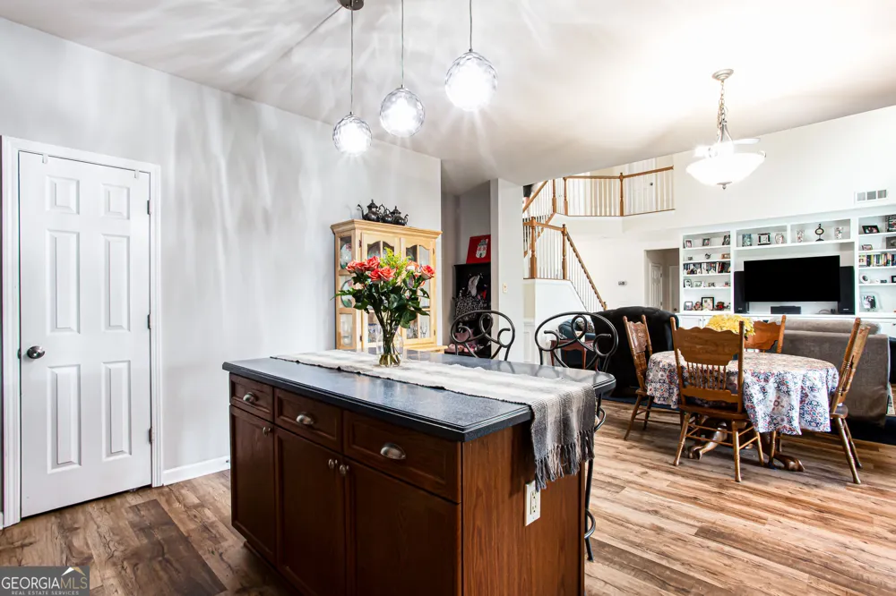 863 Van Briggle PATH Sugar Hill, GA 30518