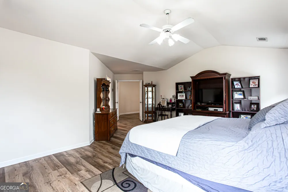 863 Van Briggle PATH Sugar Hill, GA 30518
