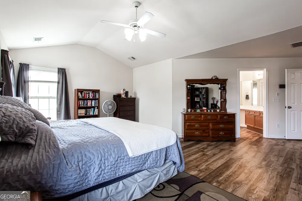 863 Van Briggle PATH Sugar Hill, GA 30518