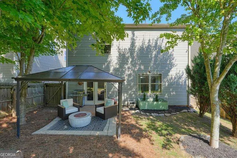 402 Wilshire CT Acworth, GA 30102
