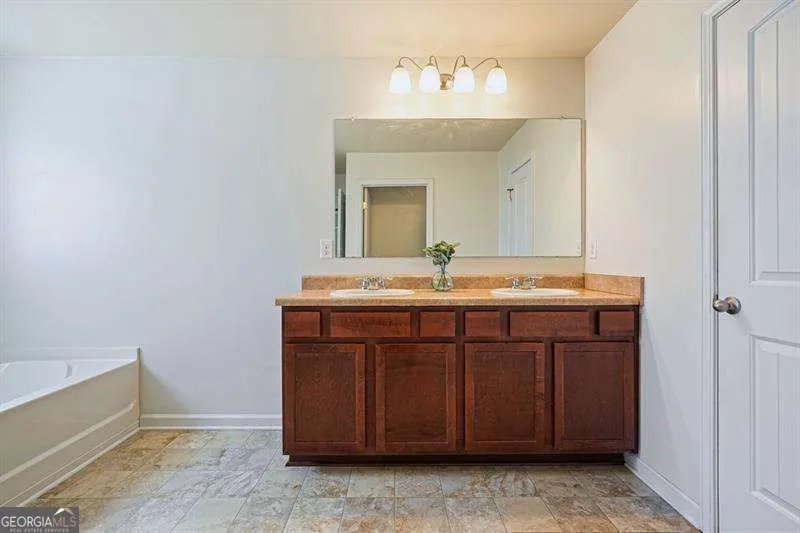 402 Wilshire CT Acworth, GA 30102