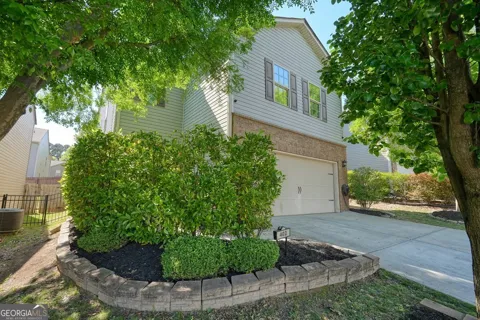 402 Wilshire CT