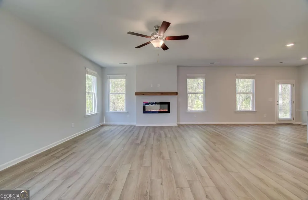 338 Tulip DR Covington, GA 30016