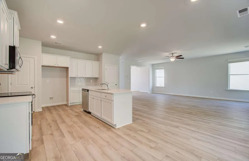 338 Tulip DR Covington, GA 30016