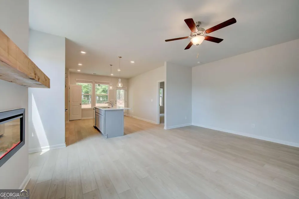 149 Geranium LN Covington, GA 30016