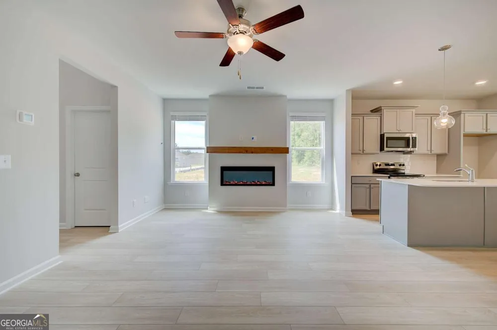 149 Geranium LN Covington, GA 30016