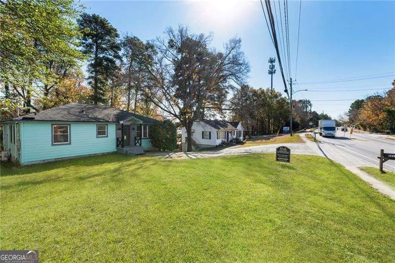 5211 Oakdale RD SE Smyrna, GA 30082