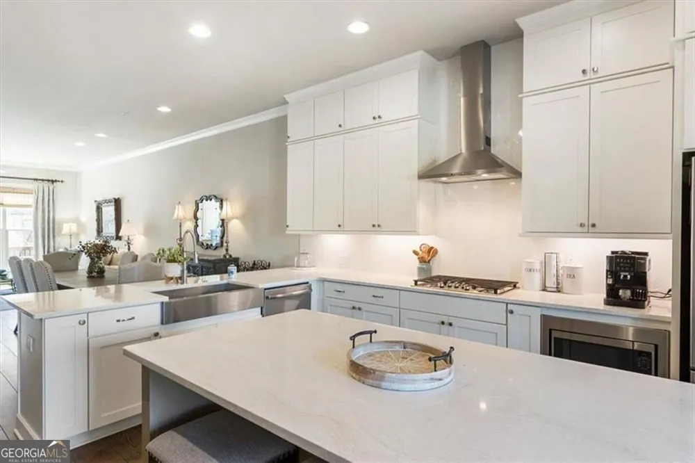 205 Phillips LN Alpharetta, GA 30009