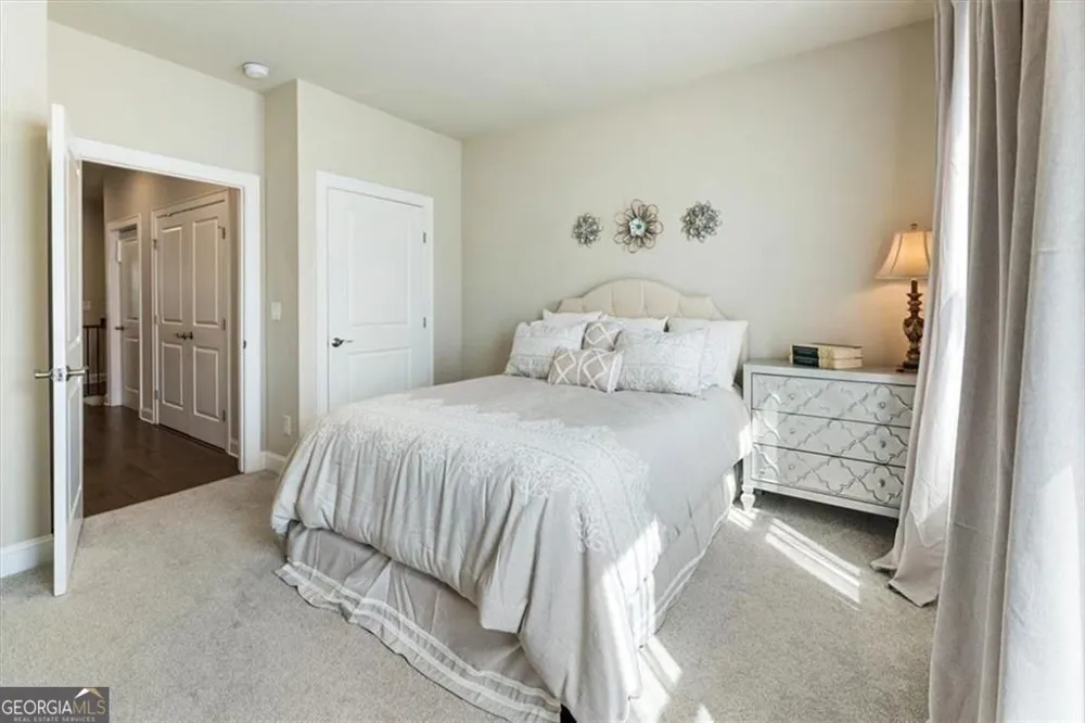 205 Phillips LN Alpharetta, GA 30009