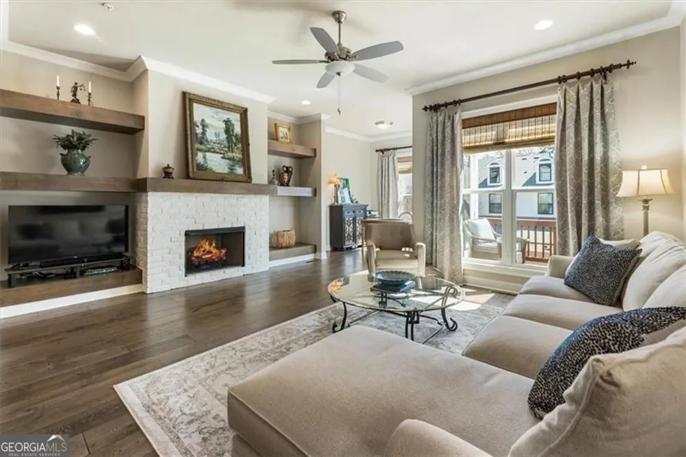 205 Phillips LN Alpharetta, GA 30009