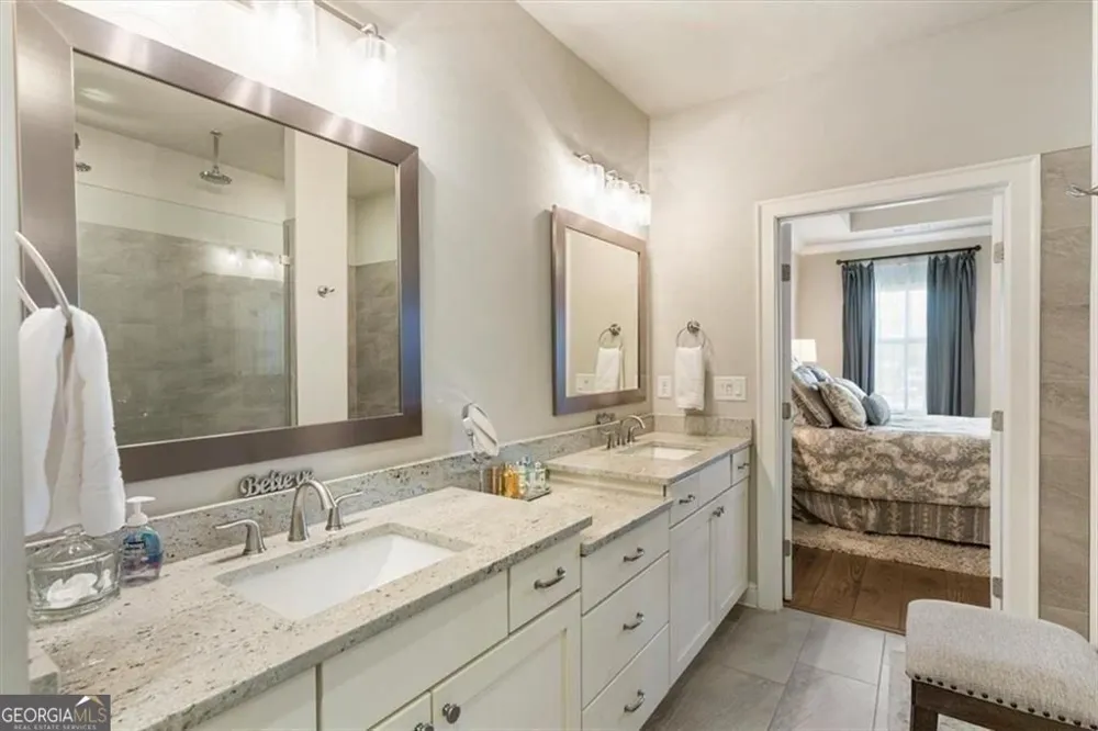 205 Phillips LN Alpharetta, GA 30009