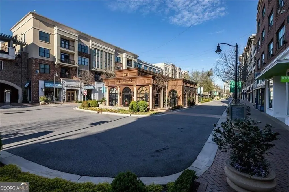 205 Phillips LN Alpharetta, GA 30009