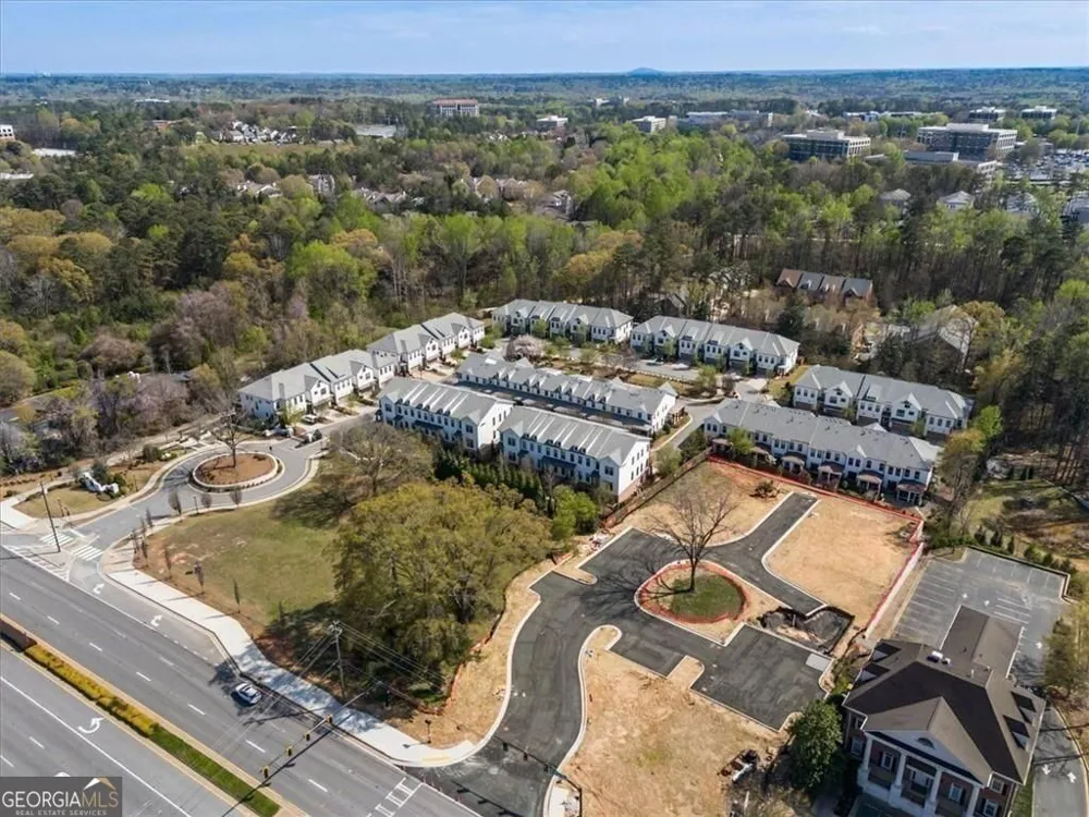 205 Phillips LN Alpharetta, GA 30009