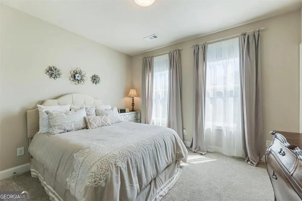 205 Phillips LN Alpharetta, GA 30009