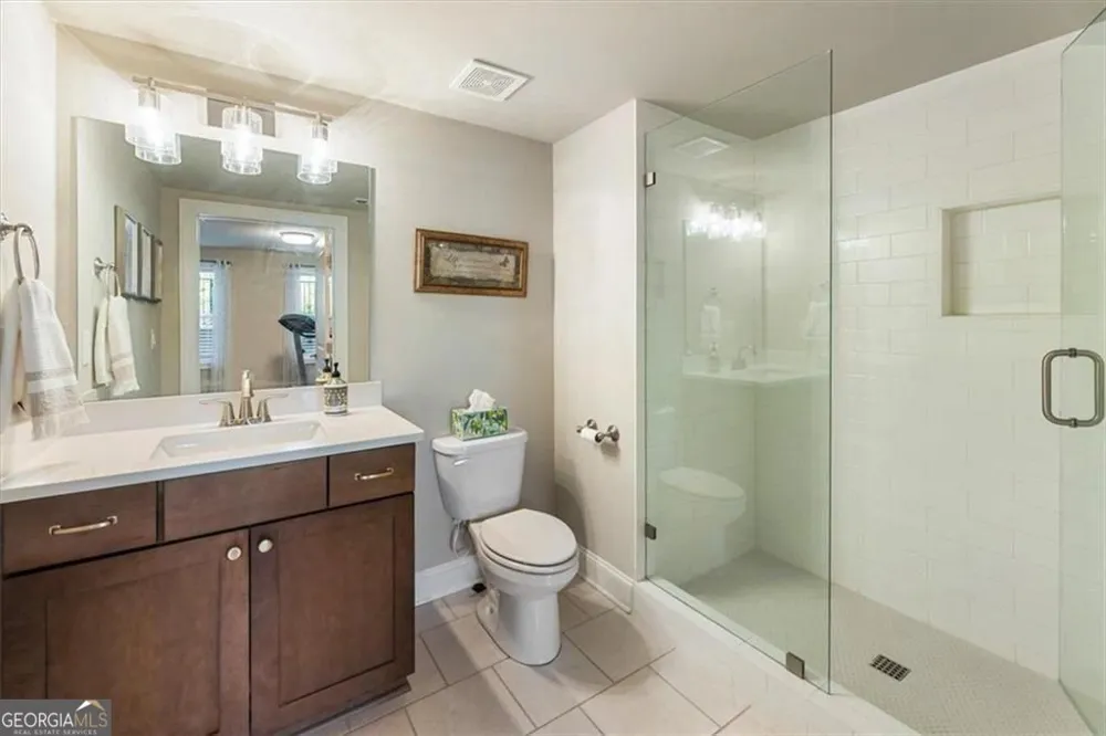 205 Phillips LN Alpharetta, GA 30009