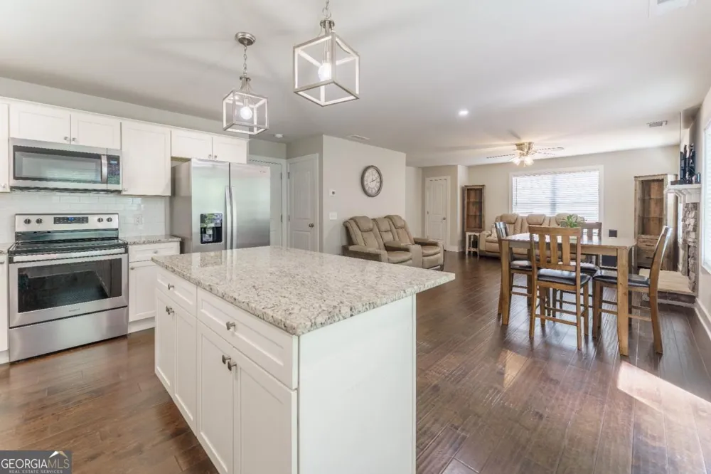 46 Longview DR Dawsonville, GA 30534