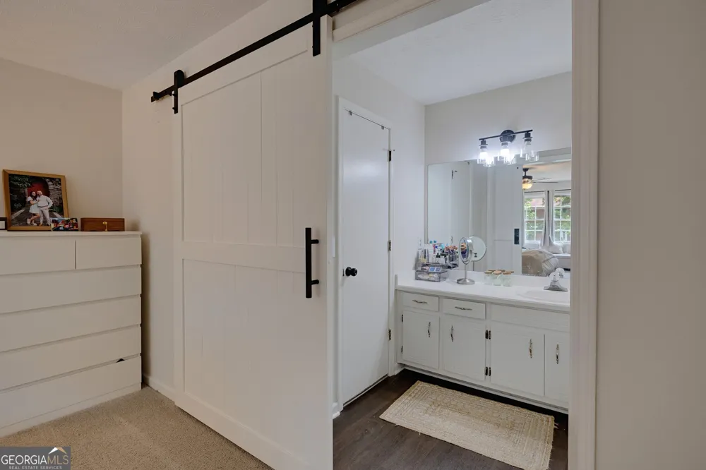 861 Lagoon CT Stone Mountain, GA 30083